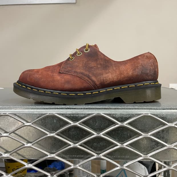 닥터마틴 1461 브라운 9 (gr-4152)