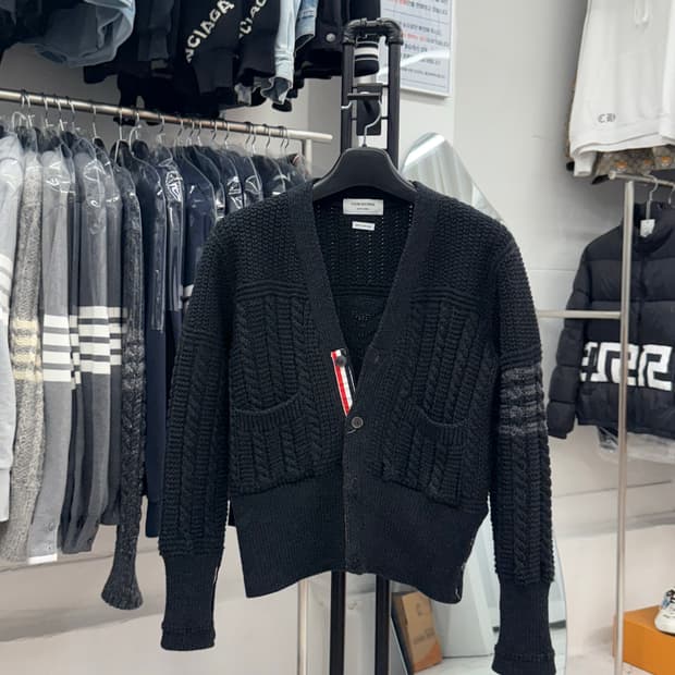 [3] 톰브라운 사선완장 아란케이블 가디건