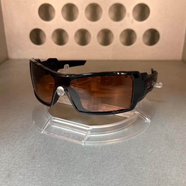 오클리 Oil Rig 오일 리그 (2008)