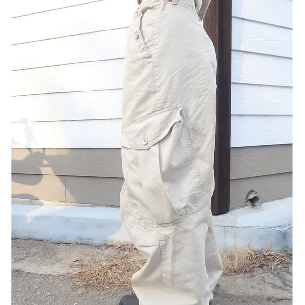 아워캐비넷 카고팬츠 (M)(2번 착용)