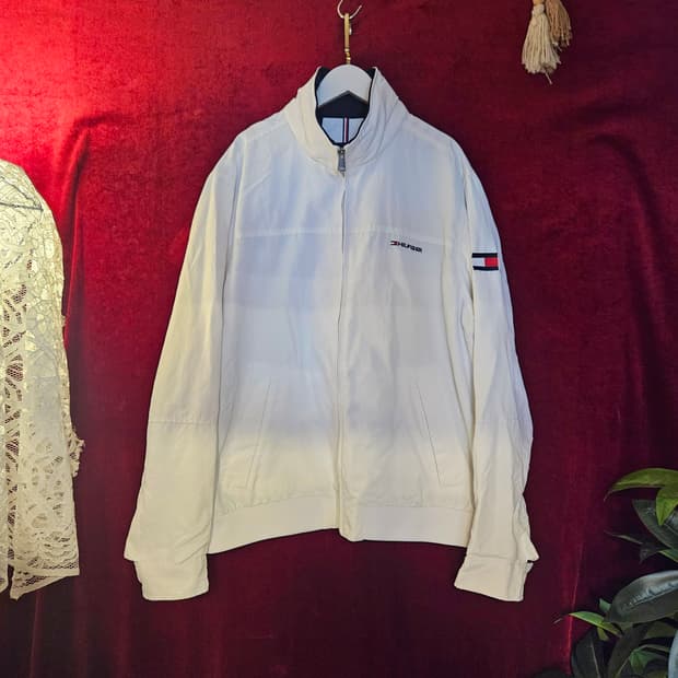 타미힐피거 시그니쳐 로고 패치 봄버자켓 L size(100-105)