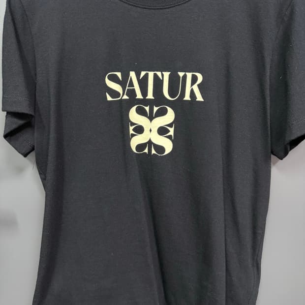 SATUR 반팔 티셔츠 블랙 S사이즈