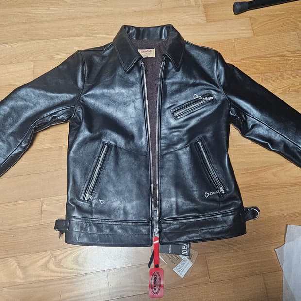 새상품) 리얼시몬스 중홀랜드 L (차심 말가죽)