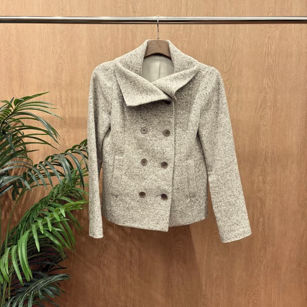 띠어리 울 블렌드 숏 피코트 더블 브레스트 트위드 텍스처 디테일 그레이