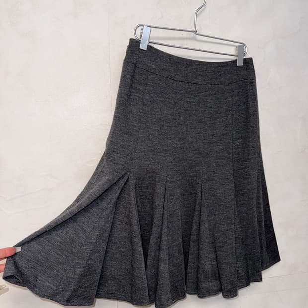 Charcoal cotton flare pleats skirt