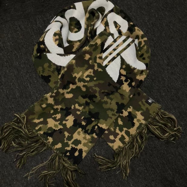 아디다스 카모 목도리