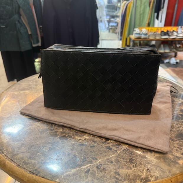 25ss 정품 보테카베네타 도큐먼트 벨트백 팝니다