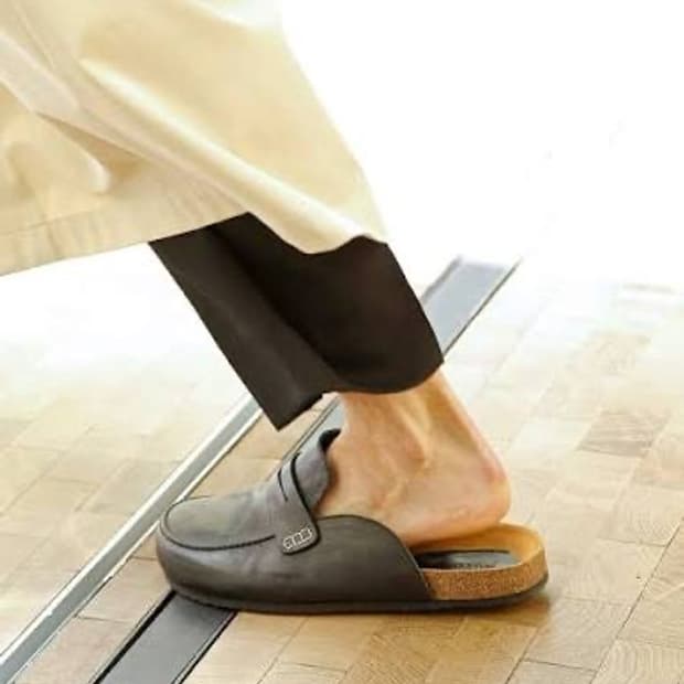 Jw앤더슨 펠트 레더 로퍼 뮬 블랙 / 43