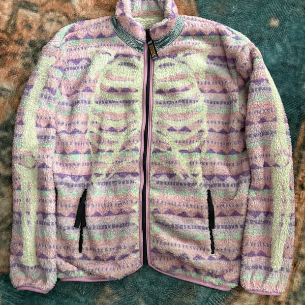 TTF✳️캐피탈 본 핑크 후리스 5사이즈