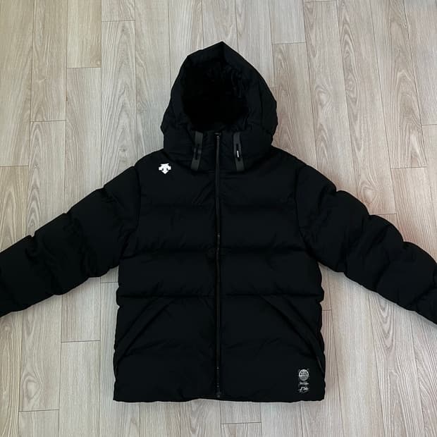 데상트 f360 패딩 m