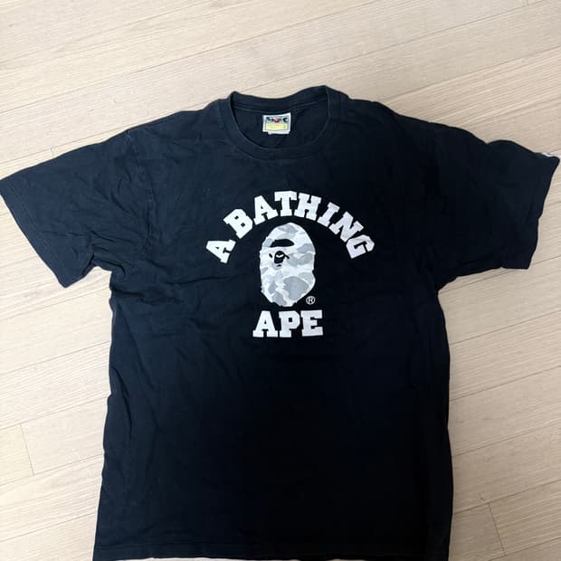 베이프 카모 반팔 L 사이즈 판매합니다