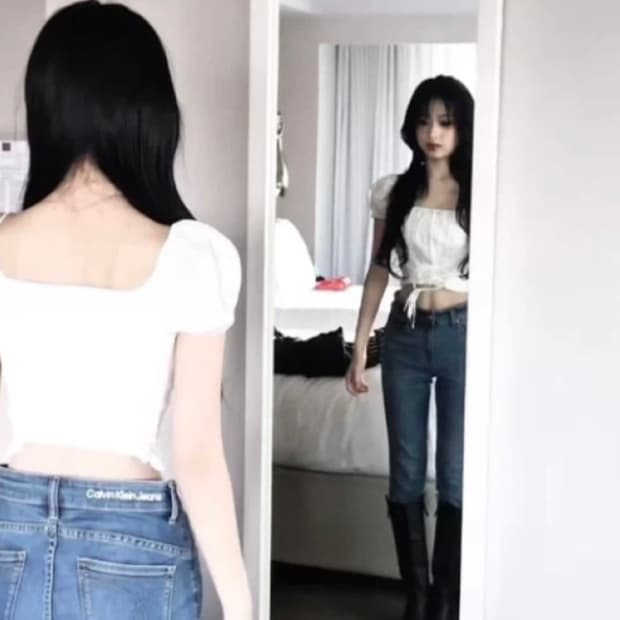 [낫유어로즈] 코르셋 크롭 블라우스