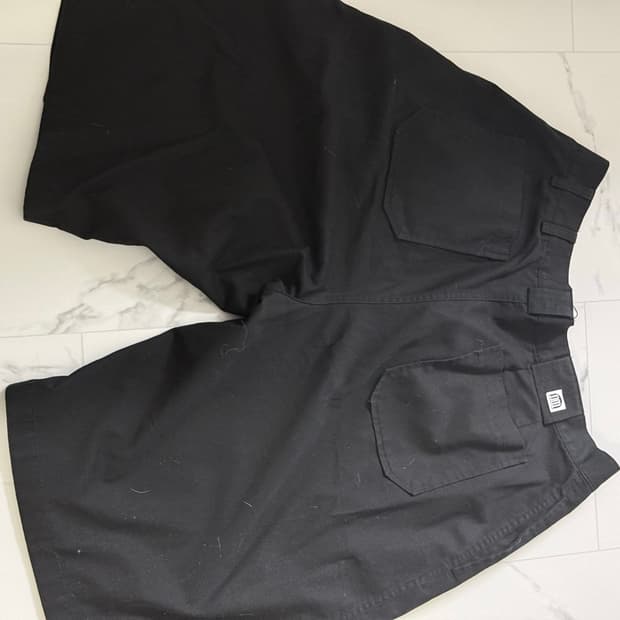 노메뉴얼 버뮤다 슬랙스