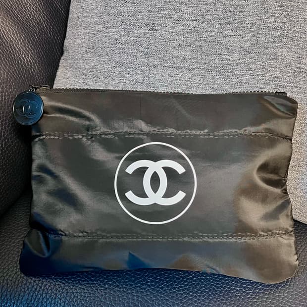 샤넬 패딩 방수 큰 파우치