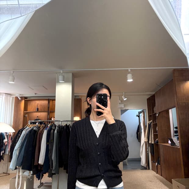 셀린느 울 니트 가디건