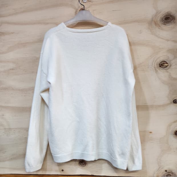 556) 여성 브이넥 니트