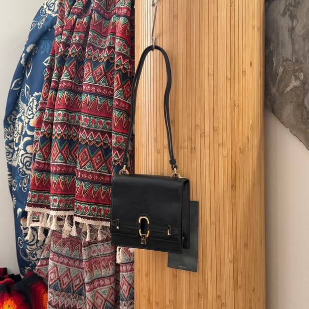 구찌 블랙 칼스킨 GG 마몽 마틀라세 스몰 숄더백