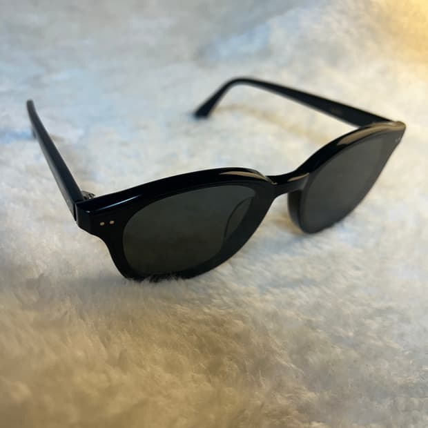 젠틀몬스터 제이드-01(블랙/블랙)