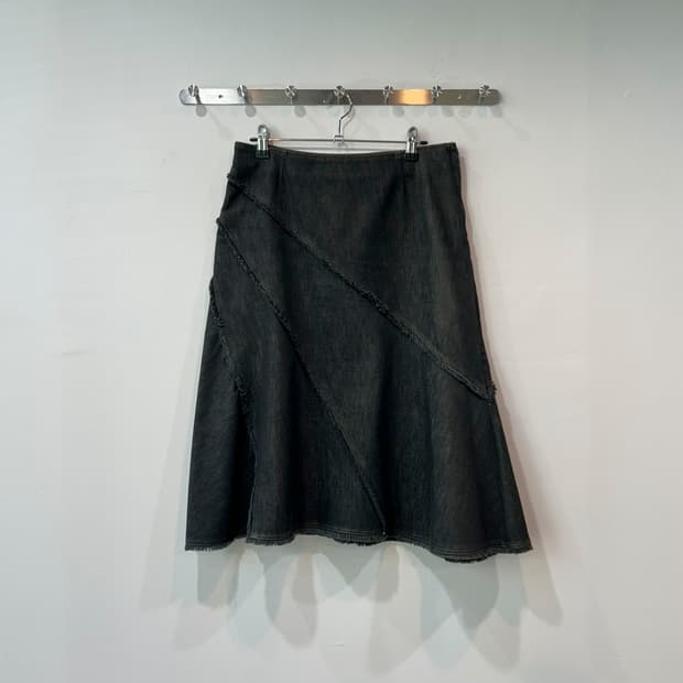 데님 절개 미디 스커트