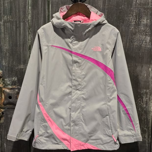 The North Face Girl's HyVent Jacket