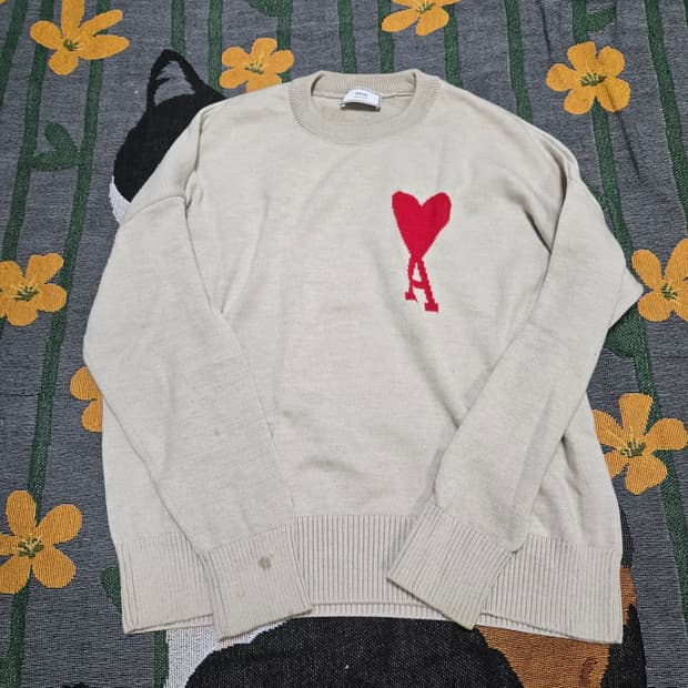 아미 빅하트로고 니트 