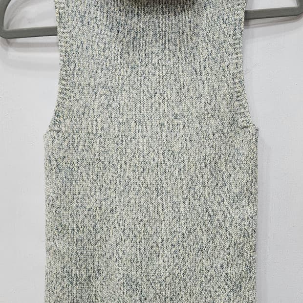 조지아앨리스 민소매 니트답 82사이즈