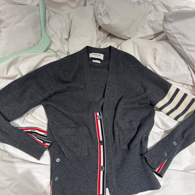 톰브라운 캐시미어 가디건