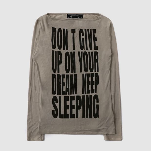 배드블러드 keep sleeping 보트넥 루즈핏 티 샌드