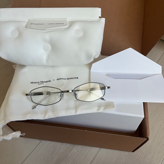 젠틀몬스터 MM218 실버