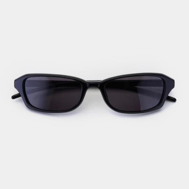 Chimi iris sunglasses(구매합니다)