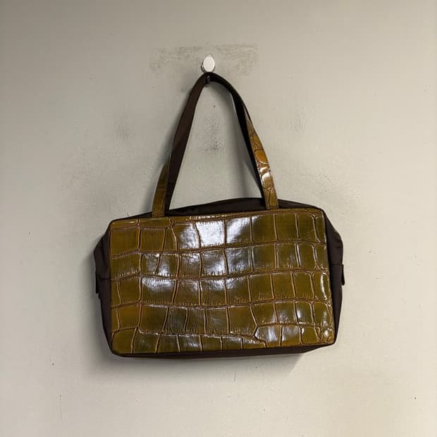 Y'SACCS Faux-Crocodile Bag 