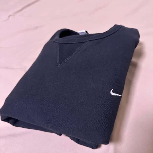 나이키 솔로 스우시 맨투맨 L (기모)