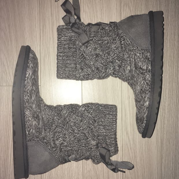 Ugg knit boots
