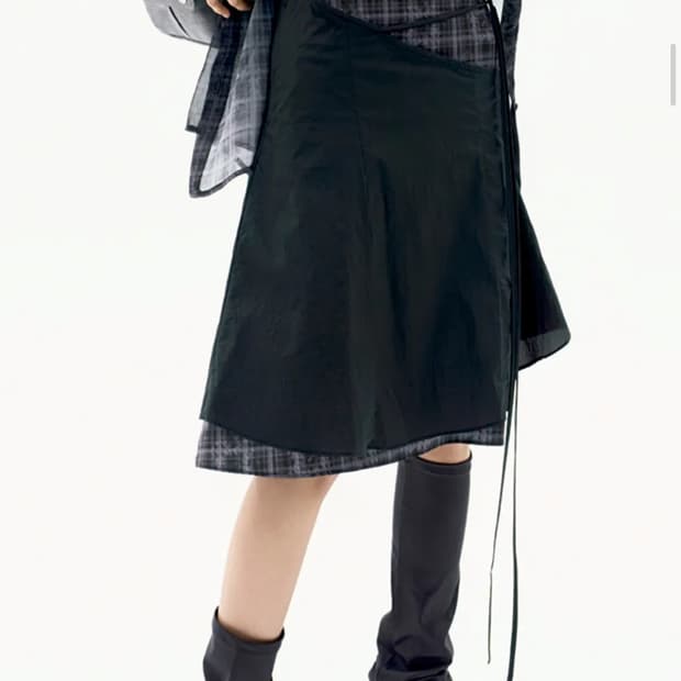 오호스 레이어드 스트랩 플레어 스커트