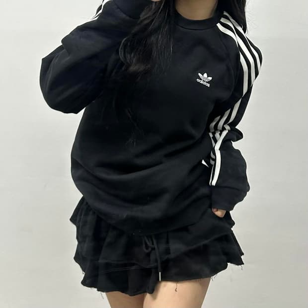 아디다스 신형 3tripes 크루 스웨트셔츠 맨투맨(L)