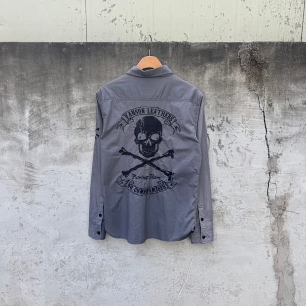 밴슨 선페이드 자수 셔츠