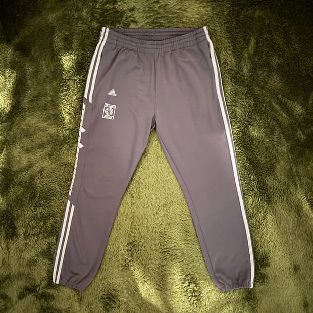 [M] 아디다스 이지 칼라바사스 트랙 팬츠