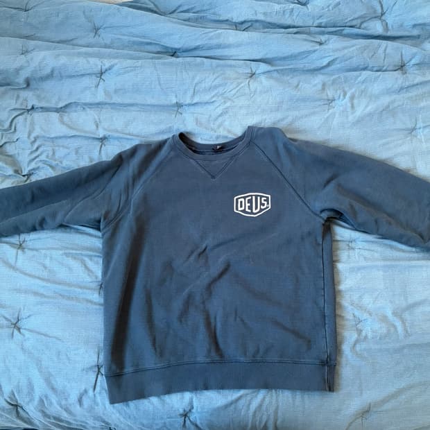 데우스 서울 맨투맨