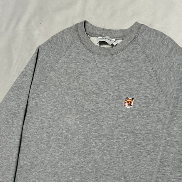 S 메종키츠네 폭스헤드 그레이 맨투맨