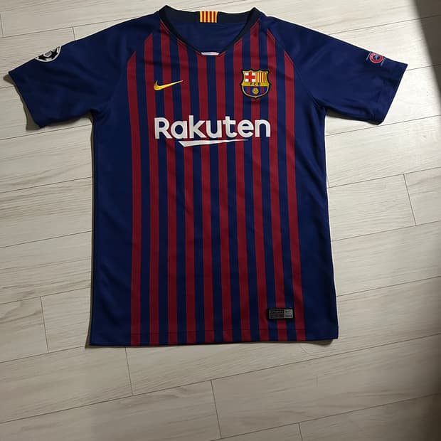 barcelona 18/19 homekit (Luis Suárez #9)