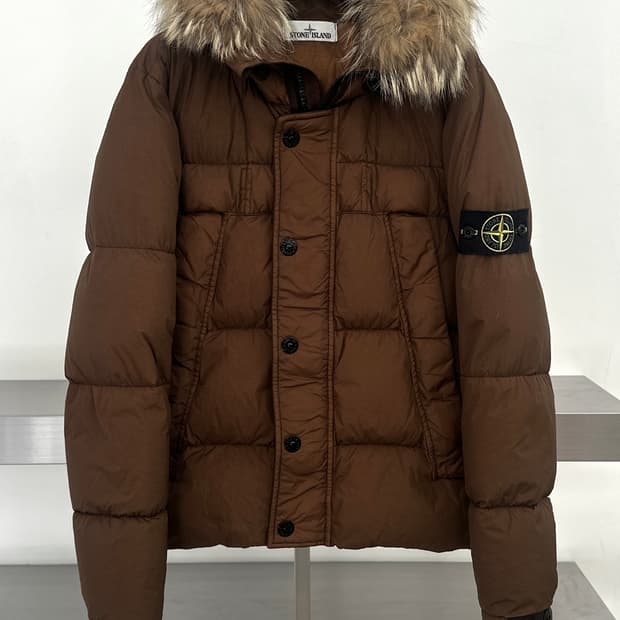 스톤아일랜드 와펜 크링클랩스 퍼 패딩