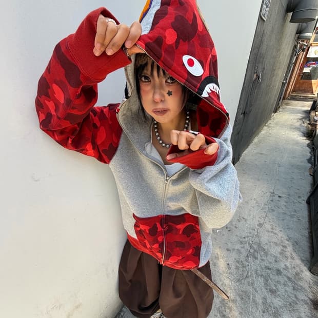 베이프 레드카모 샤크 투웨이 후드집업