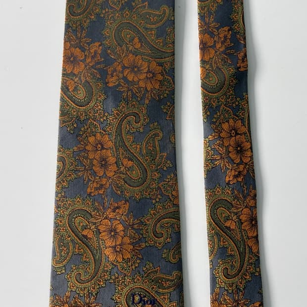 크리스찬디올무슈 넥타이