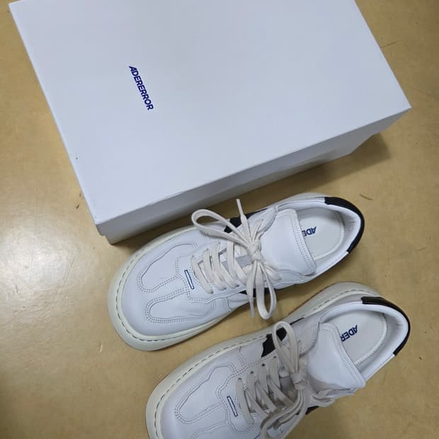 [42] 아더에러 스니커즈