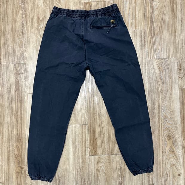 칼하트 WIP Valiant 조거팬츠 L