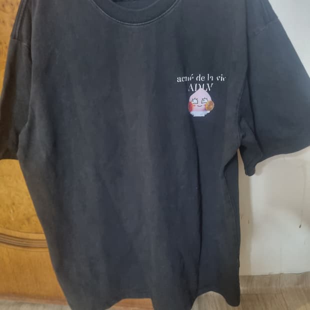 ADLV반팔티.     L