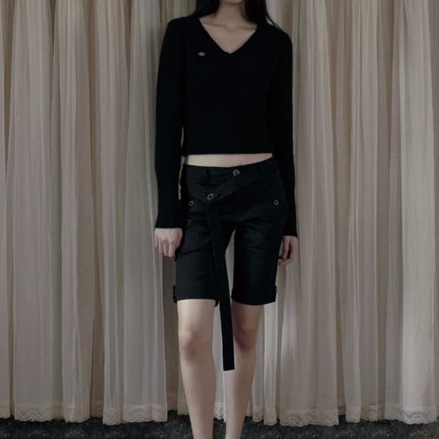 보헤미안서울 브이넥 슬림핏 앙고라 니트 블랙