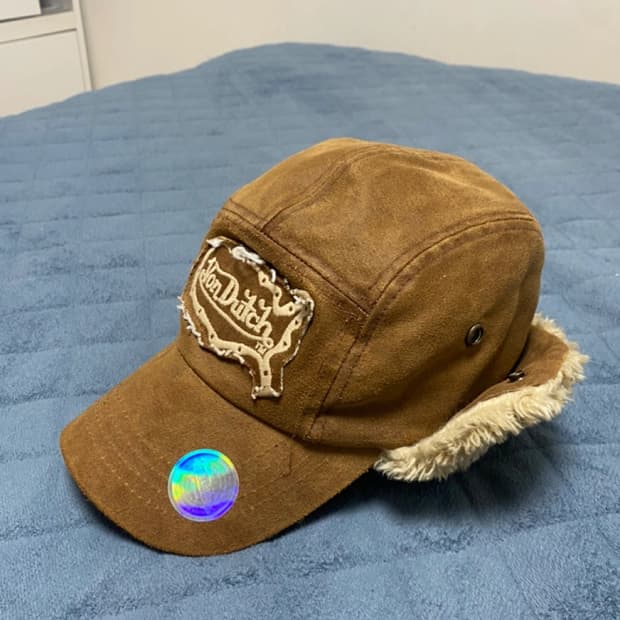 본더치 이어플랩 볼캡 Von Dutch