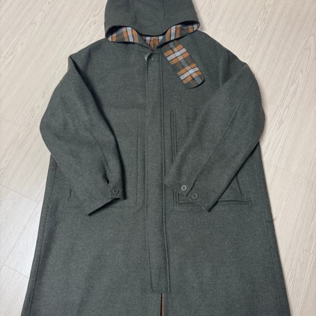 (택제거 새상품)비이커 이태리원단 후디코트