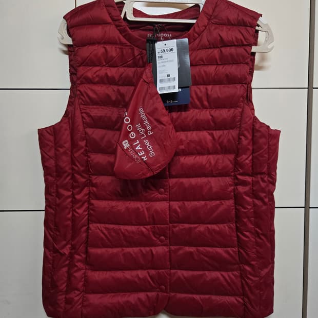 탑텐 구스다운 경량 조끼